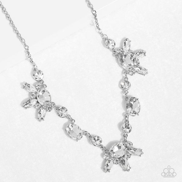 GLOW-trotting Twinkle - White